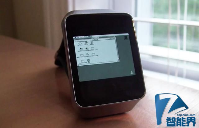 碉堡了！用Android Wear運行蘋果MacintoshII